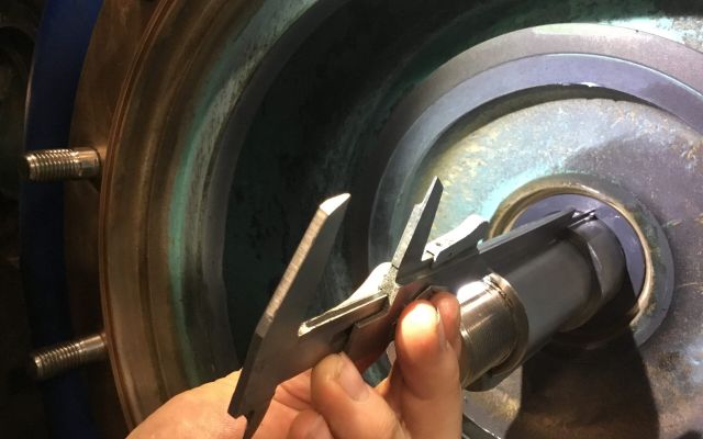 Reparation af West-Marine ombord 