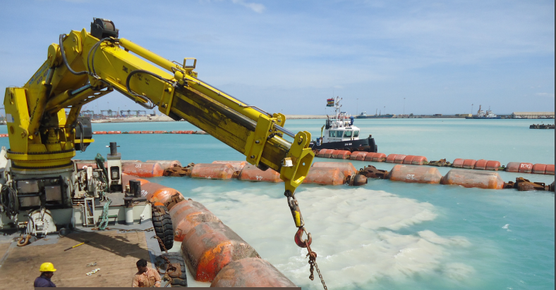 Marine Cranes applied for dredging