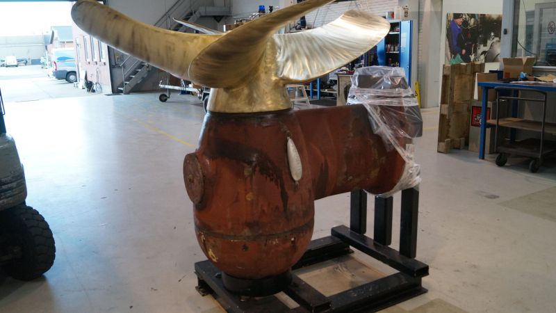 Service and repair of thrusters